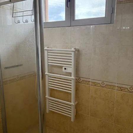 Apartment T4 3 Canape Convertible 8 Places Satolas-et-Bonce