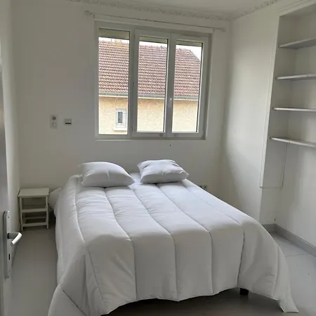 T4 3 Canape Convertible 8 Places Apartment *